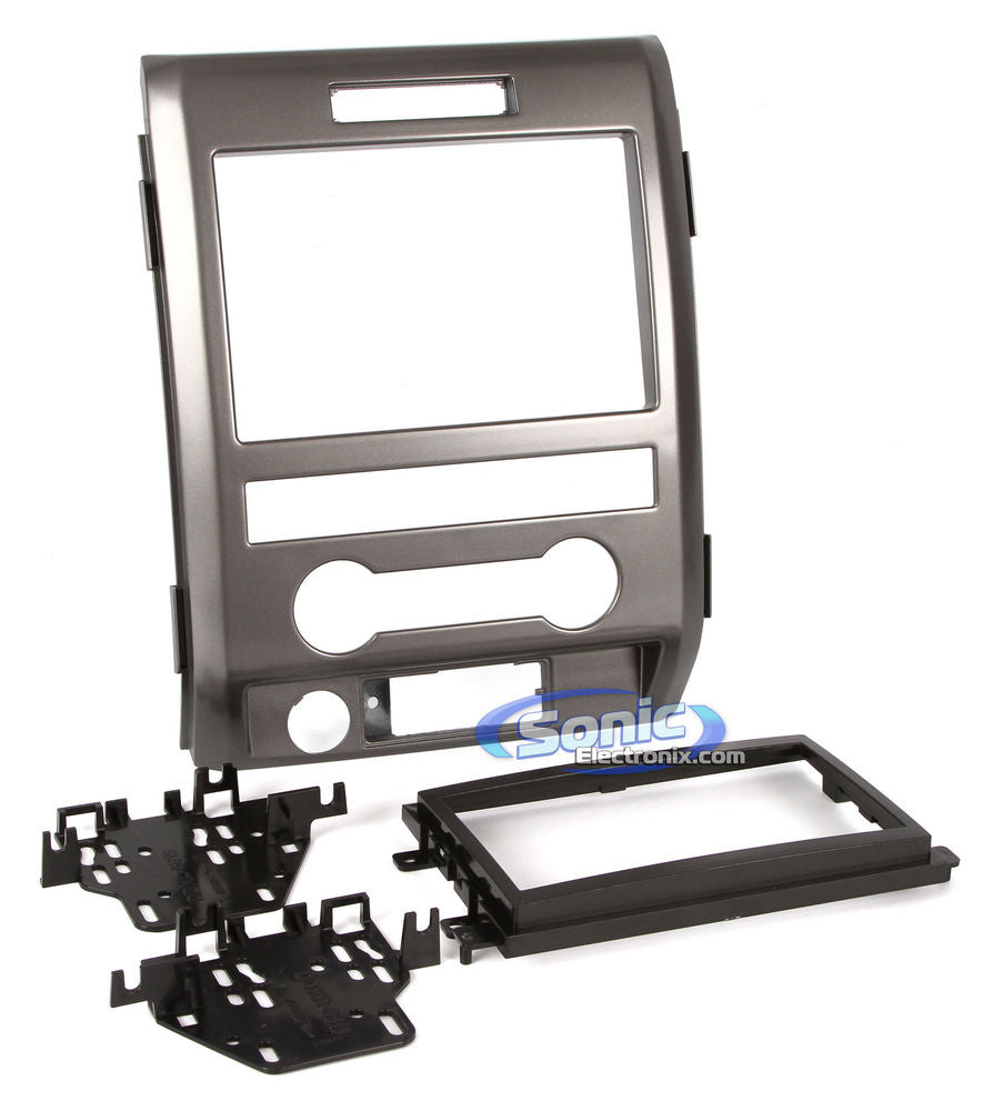 Metra 95-5820SS dash kit and mounting components
